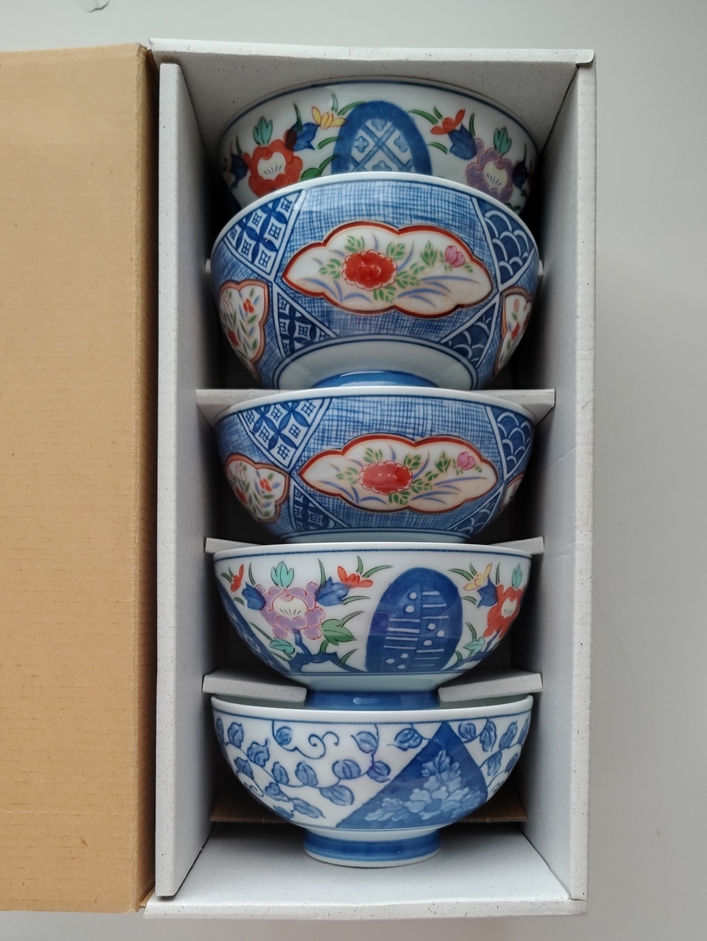NIB Vtg Arita Japan Ceramic Floral Rice Bowls Gift Set, 4.5 in Wide